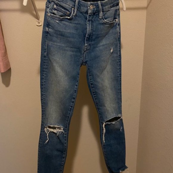 Mother Denim - High Waisted Looker Ankle Chew Skinny Jeans - Picture 6 of 6